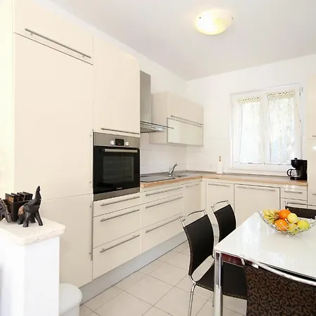 With A Parking Space - 7569 アパート スプリト